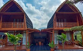 Nuanza Villa Kayu Cisarua